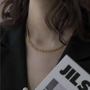 NWT Anthropologie - Gold Cuban Link Necklace Timeless Design